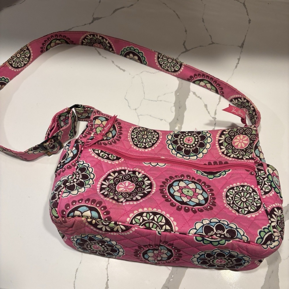Vera Bradley Maggie Shoulder Bag Cupcakes Pink Quilted Cotton Retired Purse FLAW
